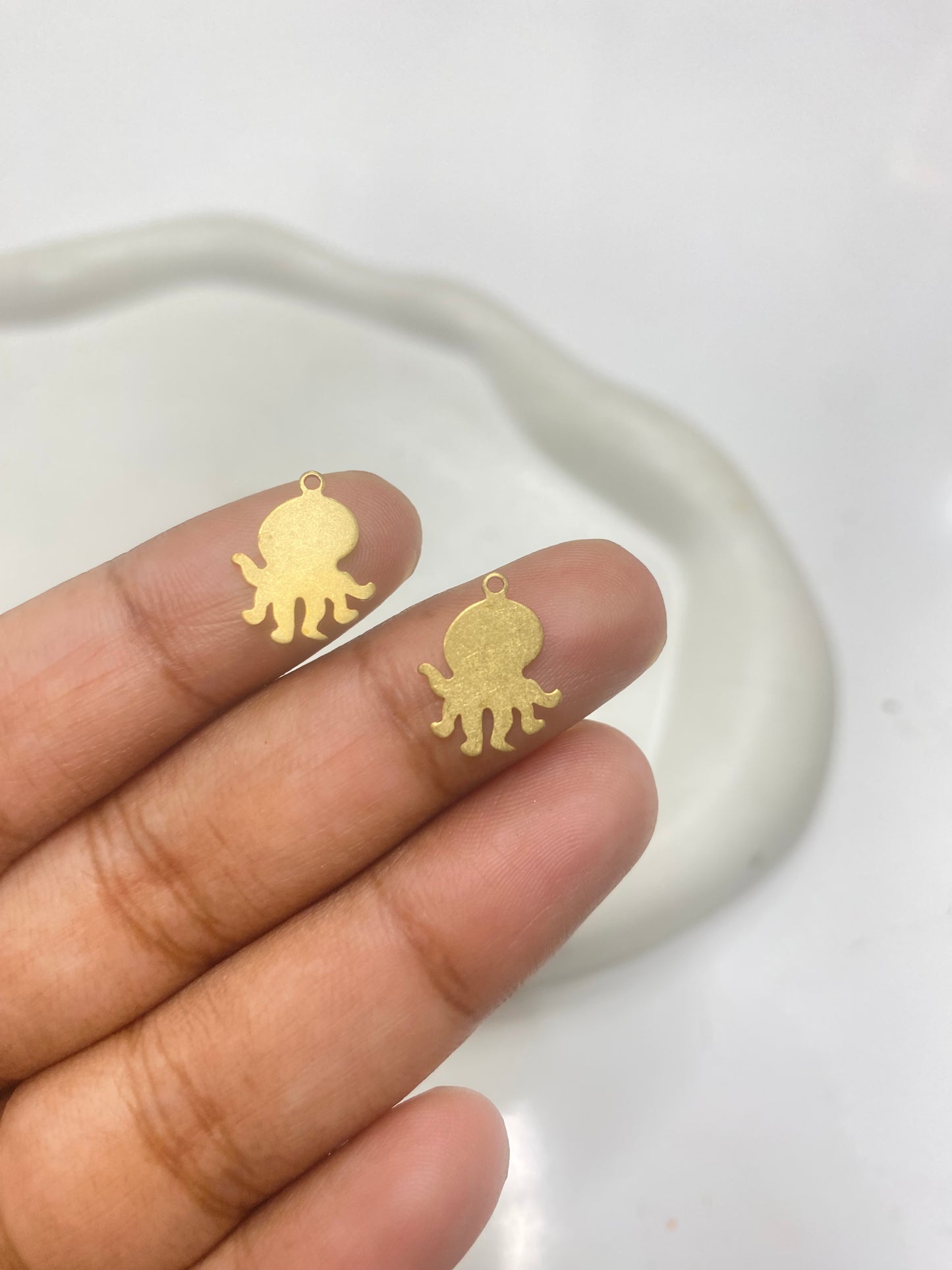 SS 572 Octopus charm ( 1 pc )