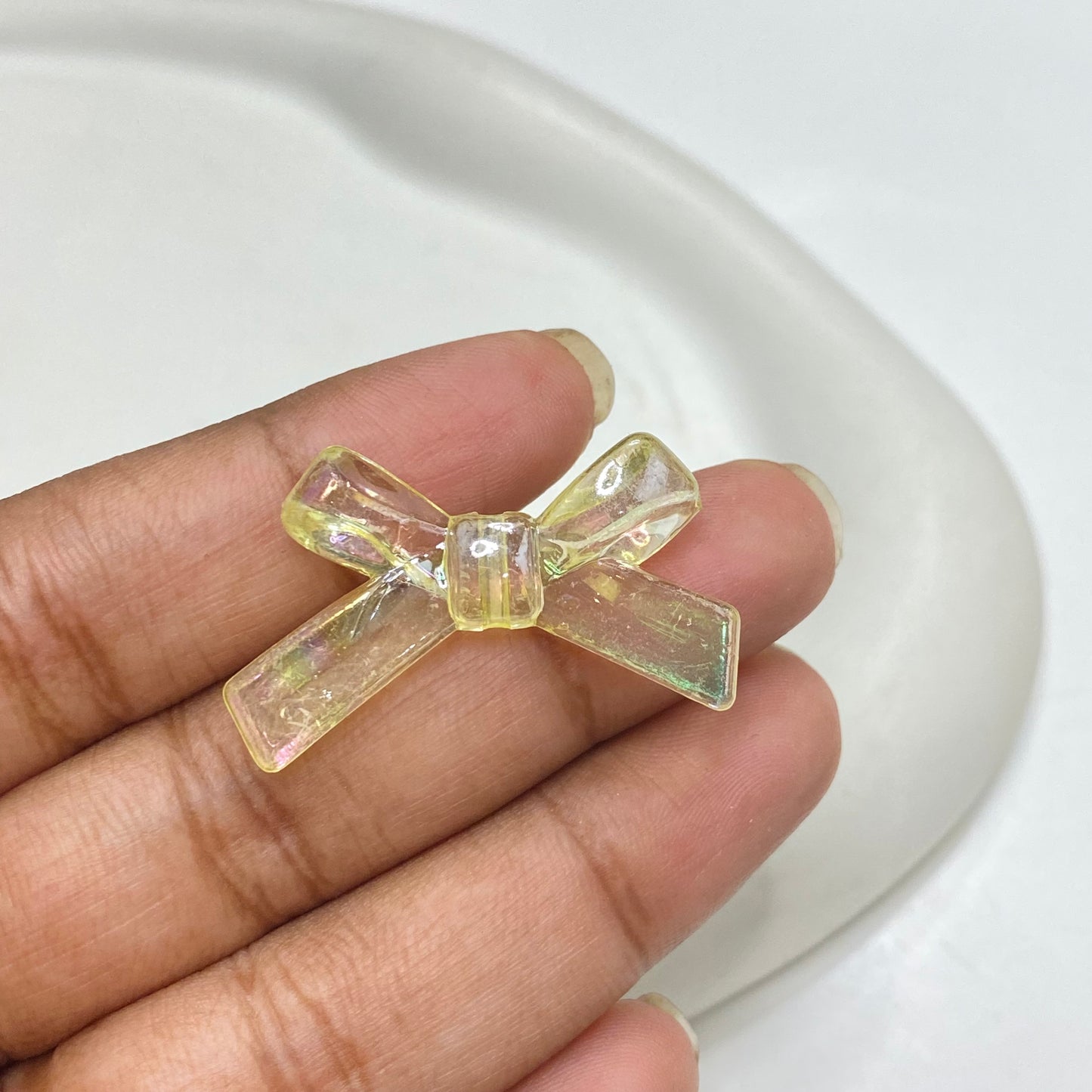 BBB 137 (C) yellow Thin strip bow Luminous shiny Acrylic bead ( 1 pc )