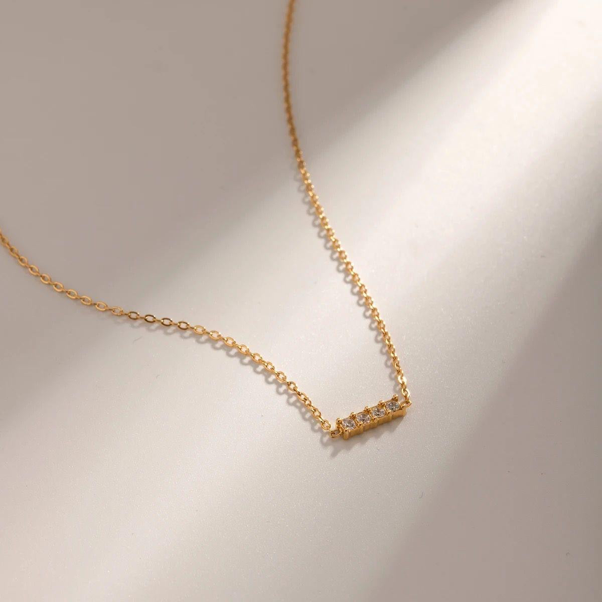 SS 210 - dainty zircon chain
-18k gold plated stainless steel - Anti tarnish - Wholesale