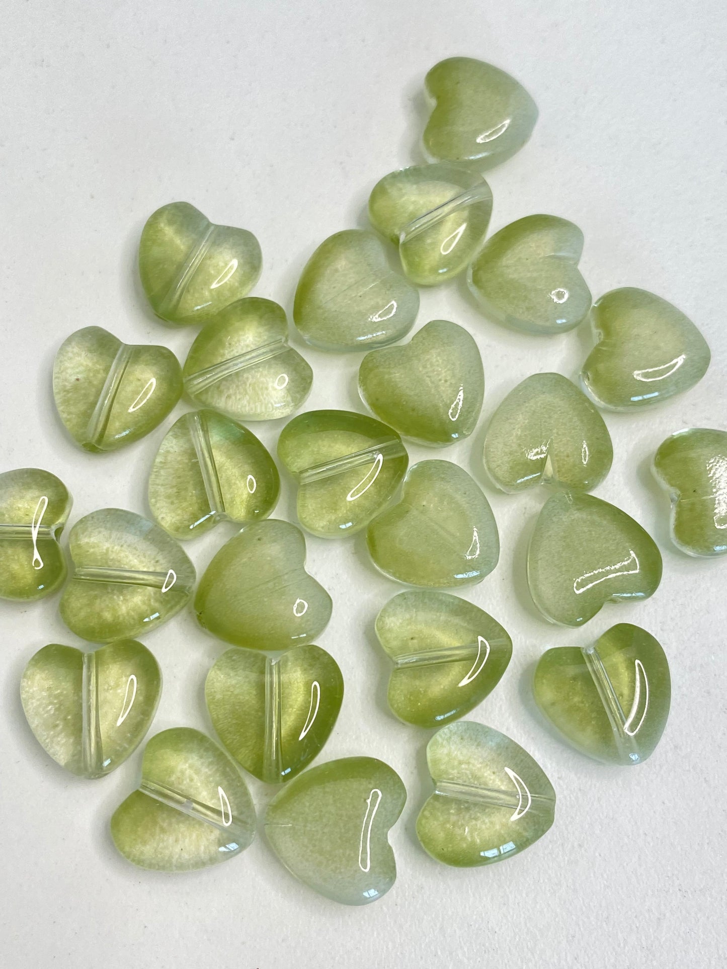 BBB 225 (n) Olive green Heart Crystal glass bead ( 1 pc ) ( 8 mm )