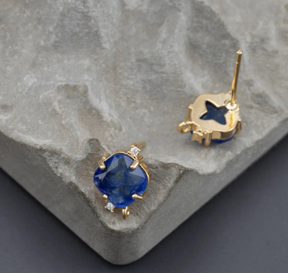 SS 543 Blue Zircon Crystal Stud ( 2 pc )anti tarnish