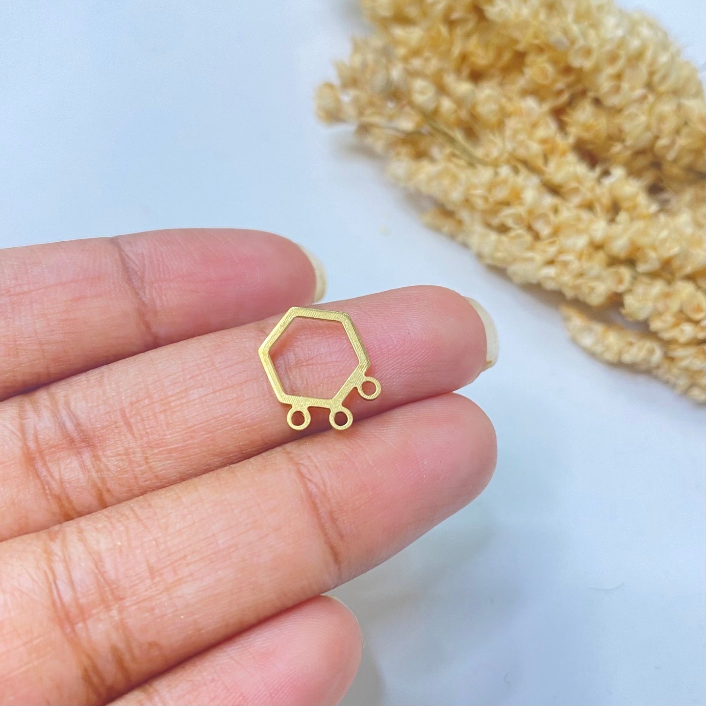 SS 126 Hexagon connector ( 1 pc )