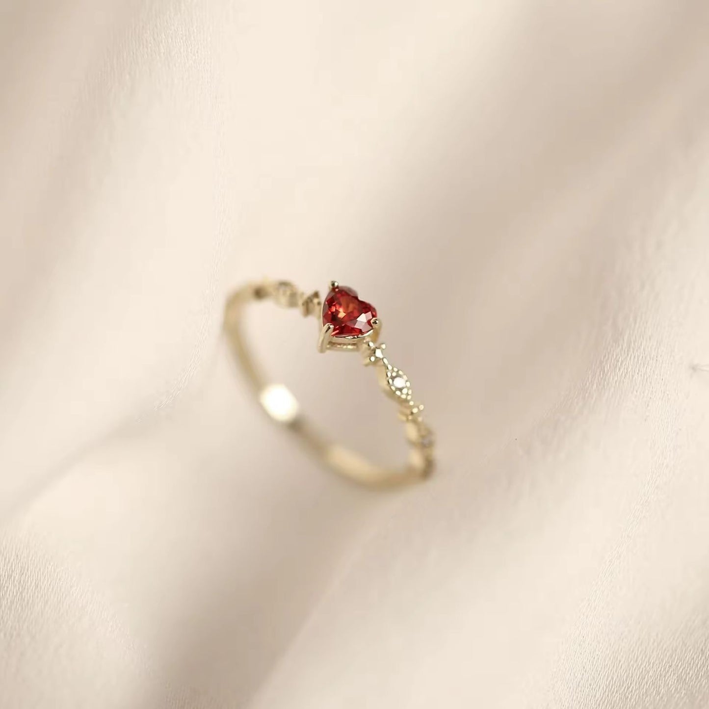 SJ 598 Red zircon Heart 18k Gold plated Ring adjustable - gold plated Brass - Anti tarnish