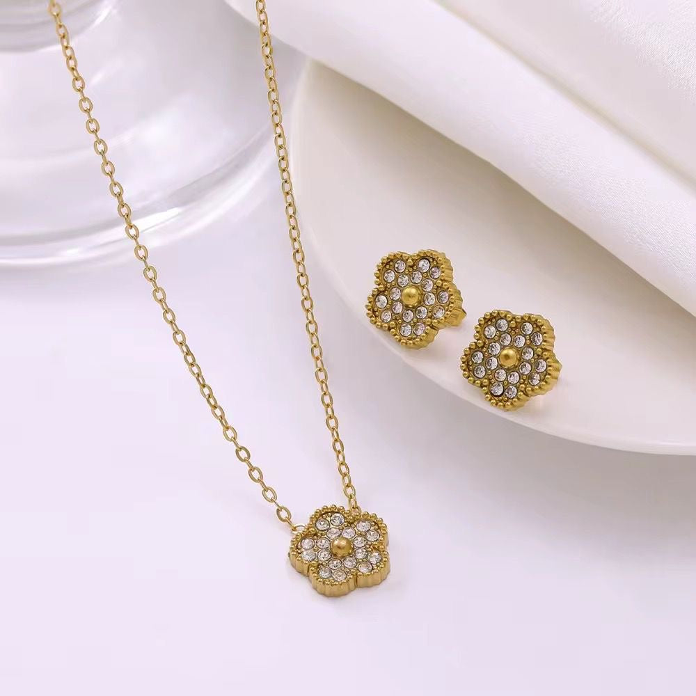 SJ 1235 zircon clover pendent set - 18k Gold PVD plated stainless steel - Anti tarnish