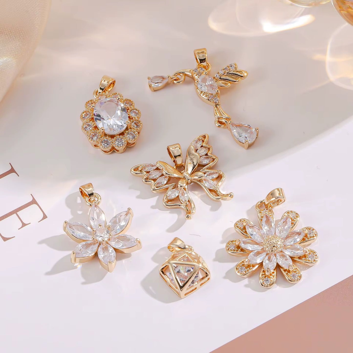 SS 1197 Butterfly 14k gold plated Zircon crystal charm ( 1 pc ) Anti tarnish ( 20:11 mm )