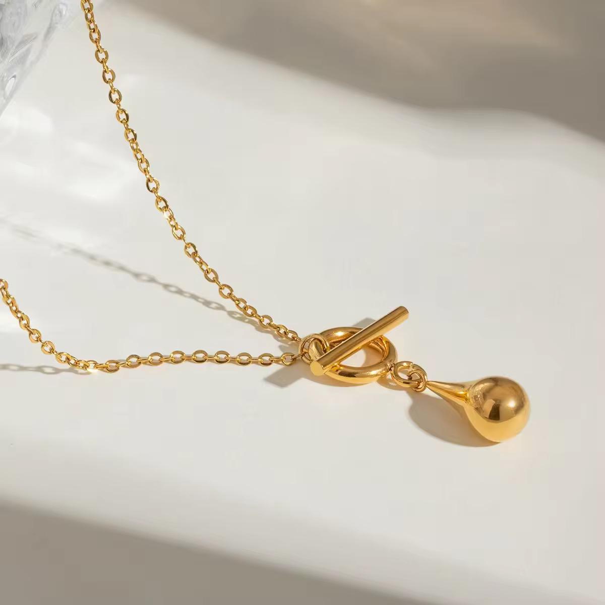NSJ46A TeardropToggle Necklace 18k Gold PVD plated