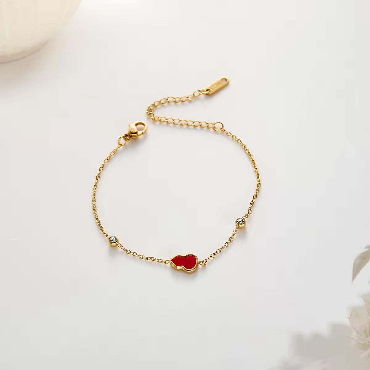 BSJ29B Rouge Pout Charm Bracelet 18k Gold PVD plated