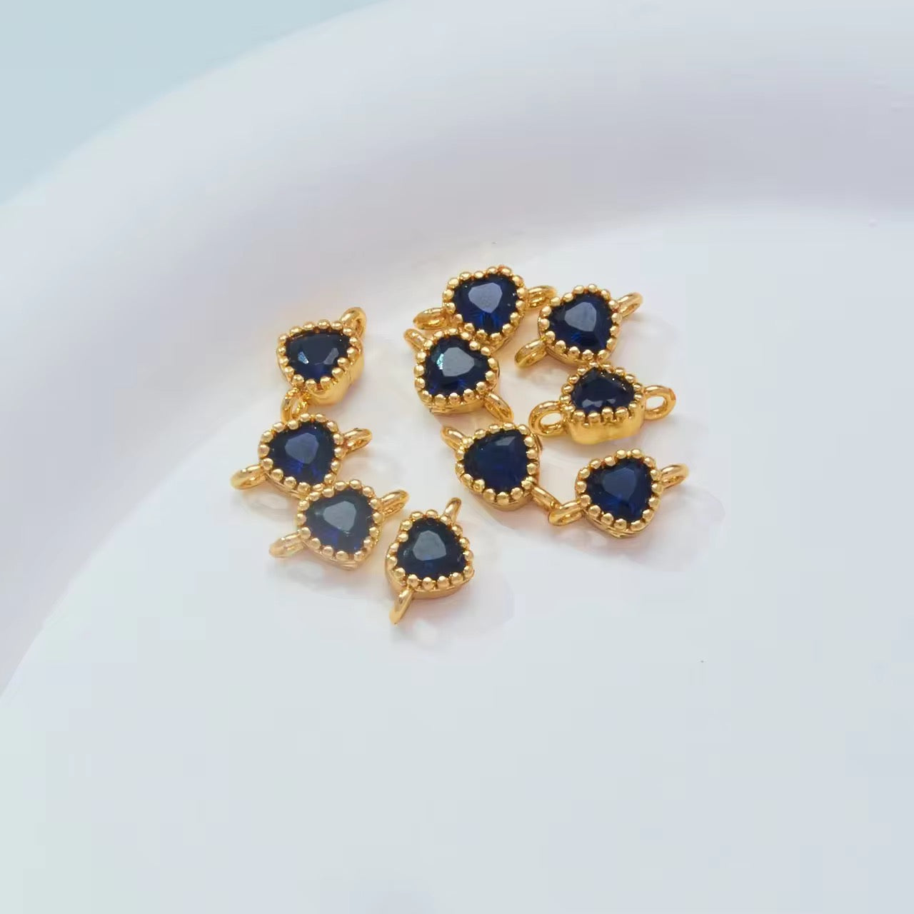 CZ 2459 Dark Blue Heart Zircon connector 14k gold plated ( 1 pc ) Anti tarnish