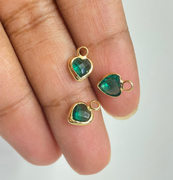 BBB 118 (B) Green gold plated heart crystal charm ( 1 pc ) Anti tarnish