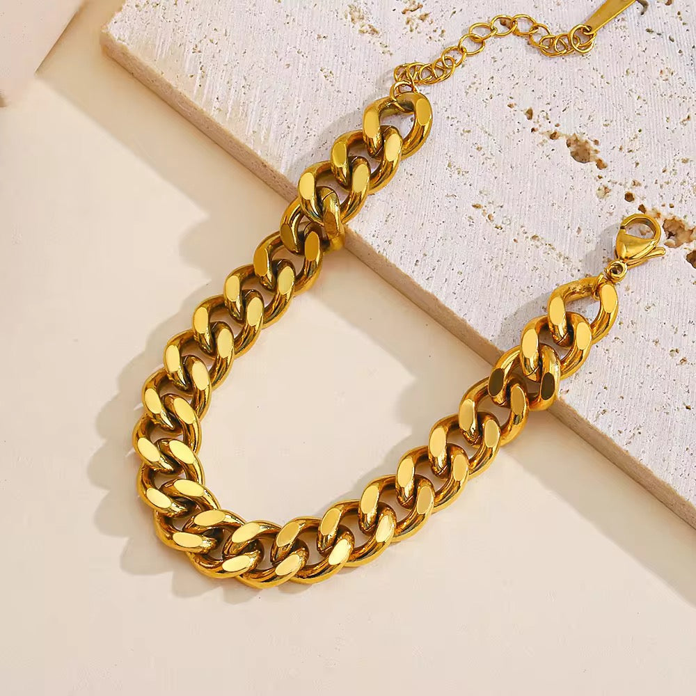 SS 269 Thick Cuban Unisex Bracelet - 18k gold plated stainless steel - Anti tarnish - Wholesale