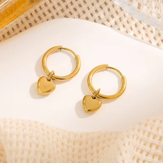 ESJ13G Dainty Heart Hoop Earrings - 18k Gold PVD plated 316 stainless steel - Anti tarnish
