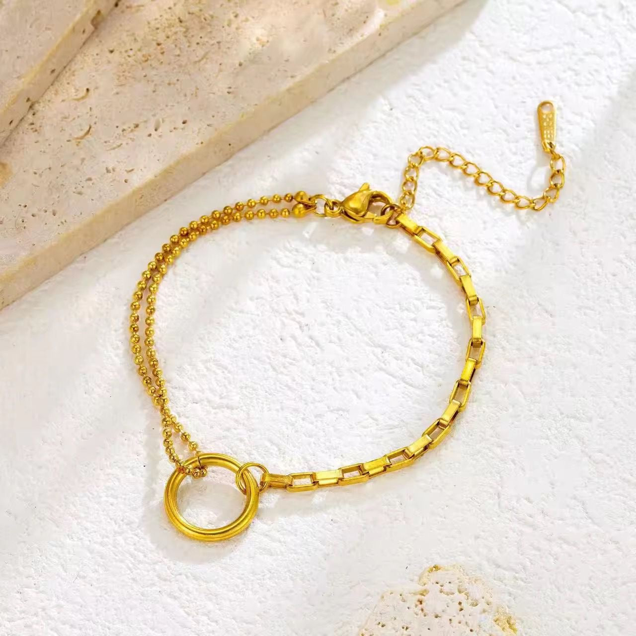 SJ 749 Modern beaded Bracelet - 18k Gold PVD plated stainless steel - Anti tarnish