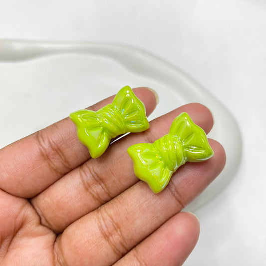 BBB 138 (D) Candy bow shiny irrediscent Acrylic bead (1PC)