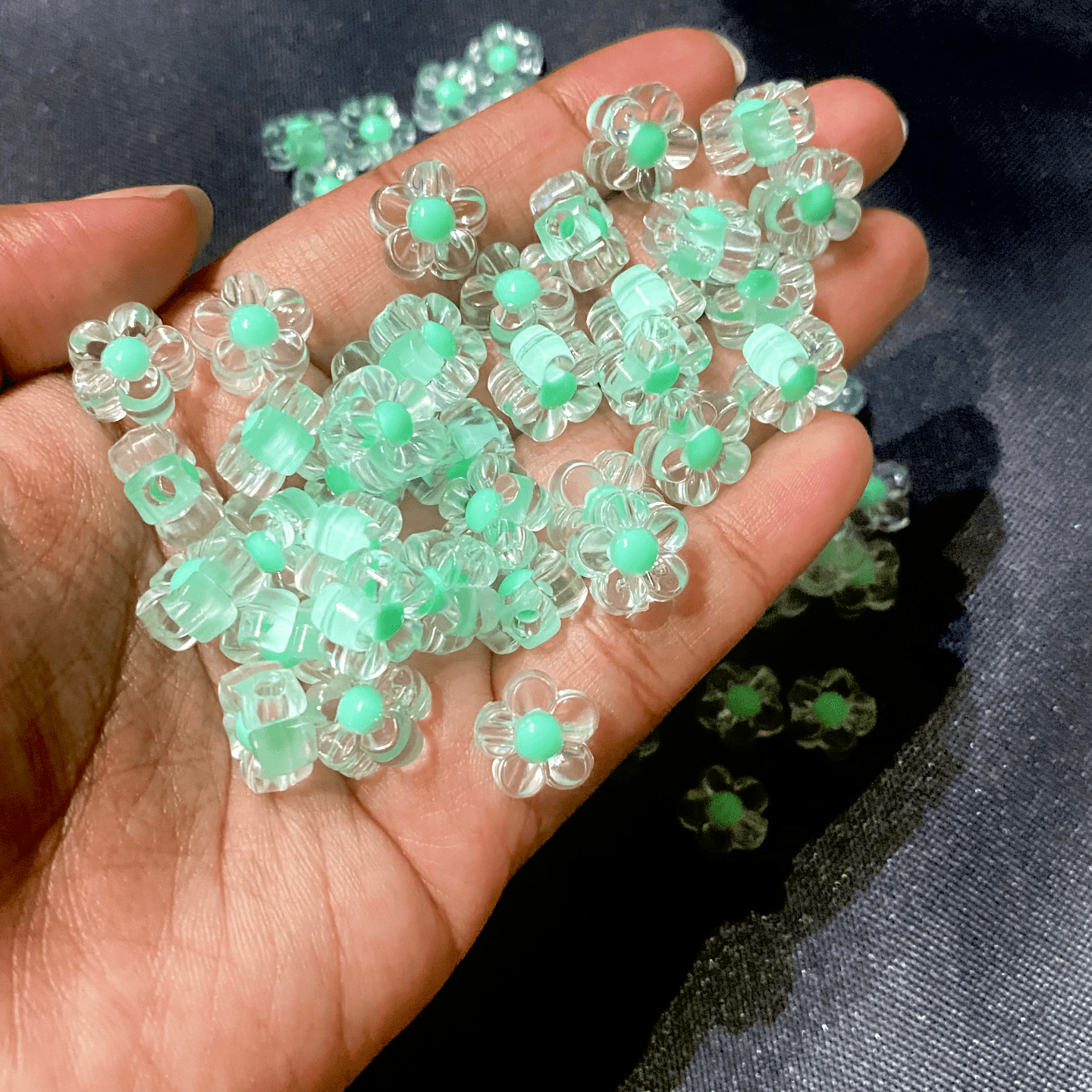 BBB 192 (A) Plum blossom flower bead - Light green (1PC)