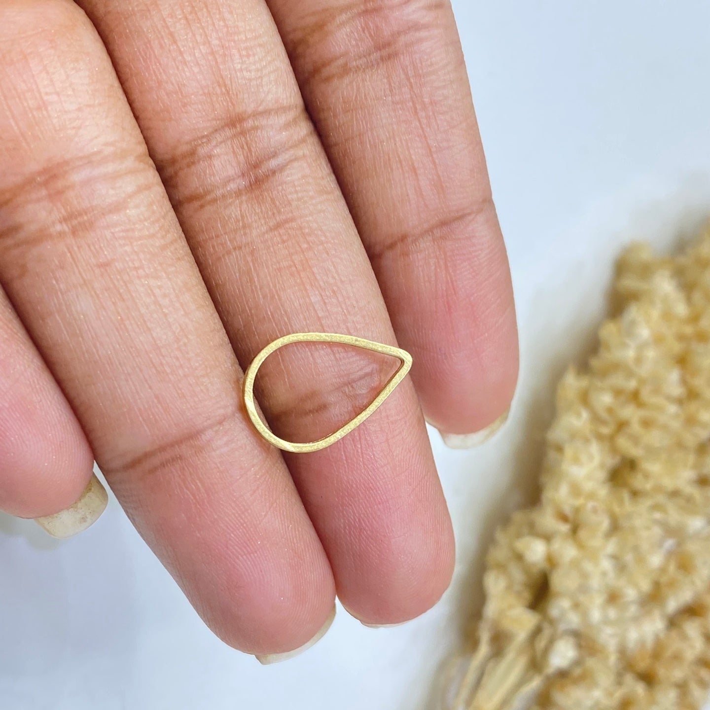 SS 96 13mm Teardrop hollow charm