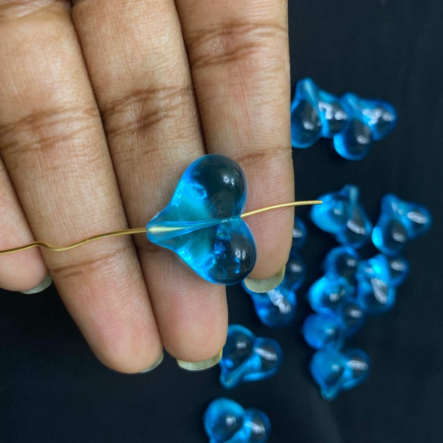 BBB 195 (C) blue heart Big (1PC)