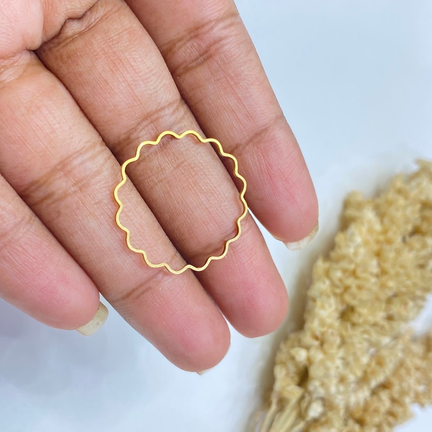 SS 100 Hollow Lace wavy charm ( 1 pc )