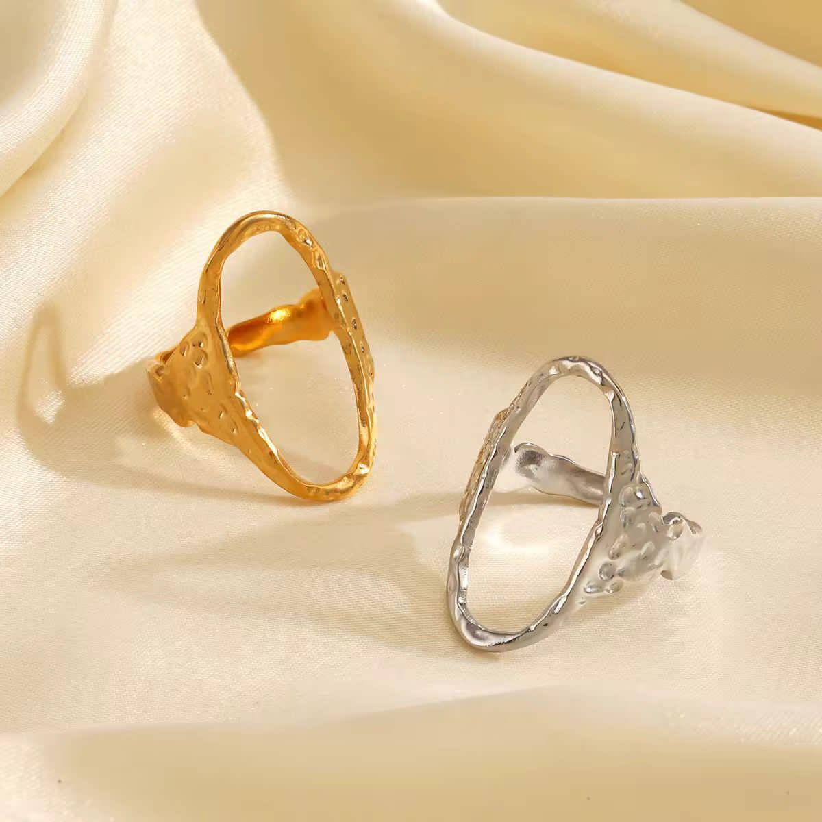 RSJ28E oval shaped Ring