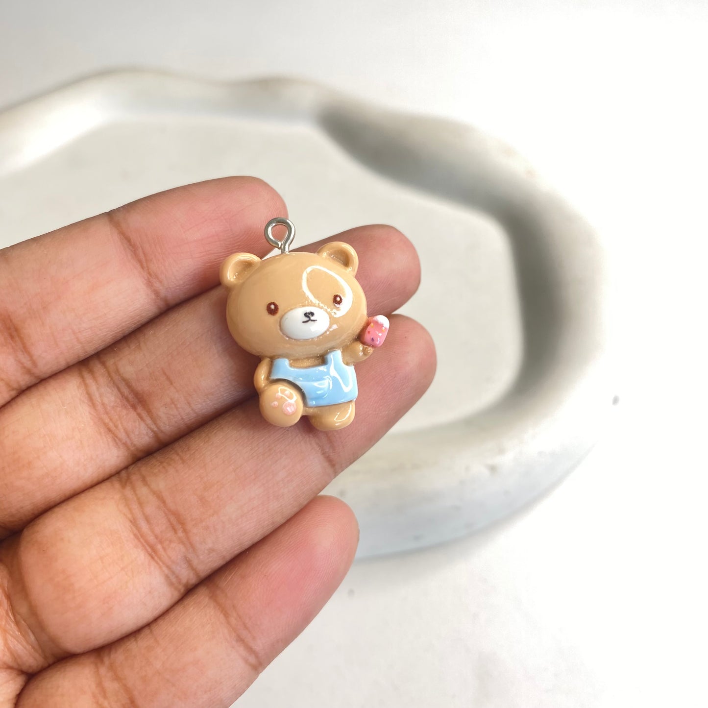 BBB 289 (a) Bear Cartoon Resin charm ( 1 pc ) with Hook ( 32:15 mm )