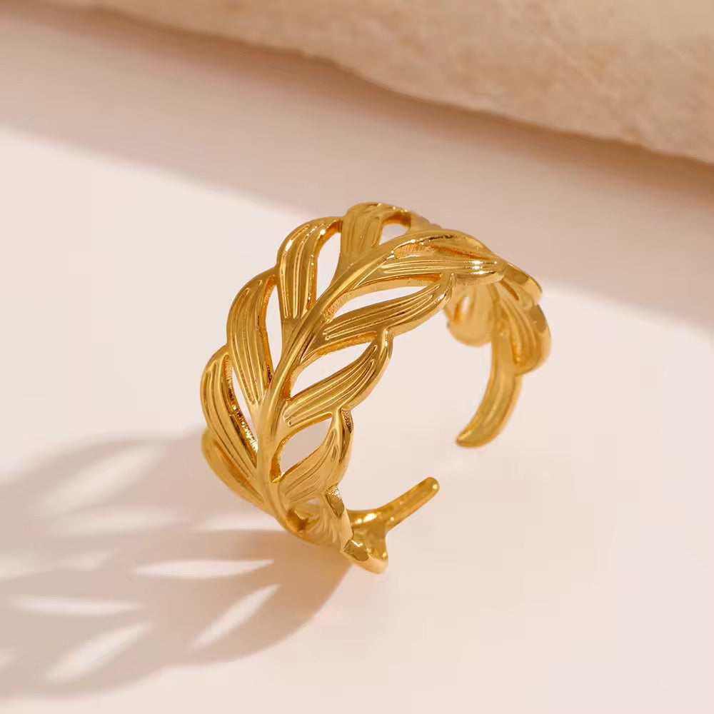 SJ 379 Leaf Ring Adjustable - 18k gold PVD plated stainless steel - Anti tarnish - Wholesale