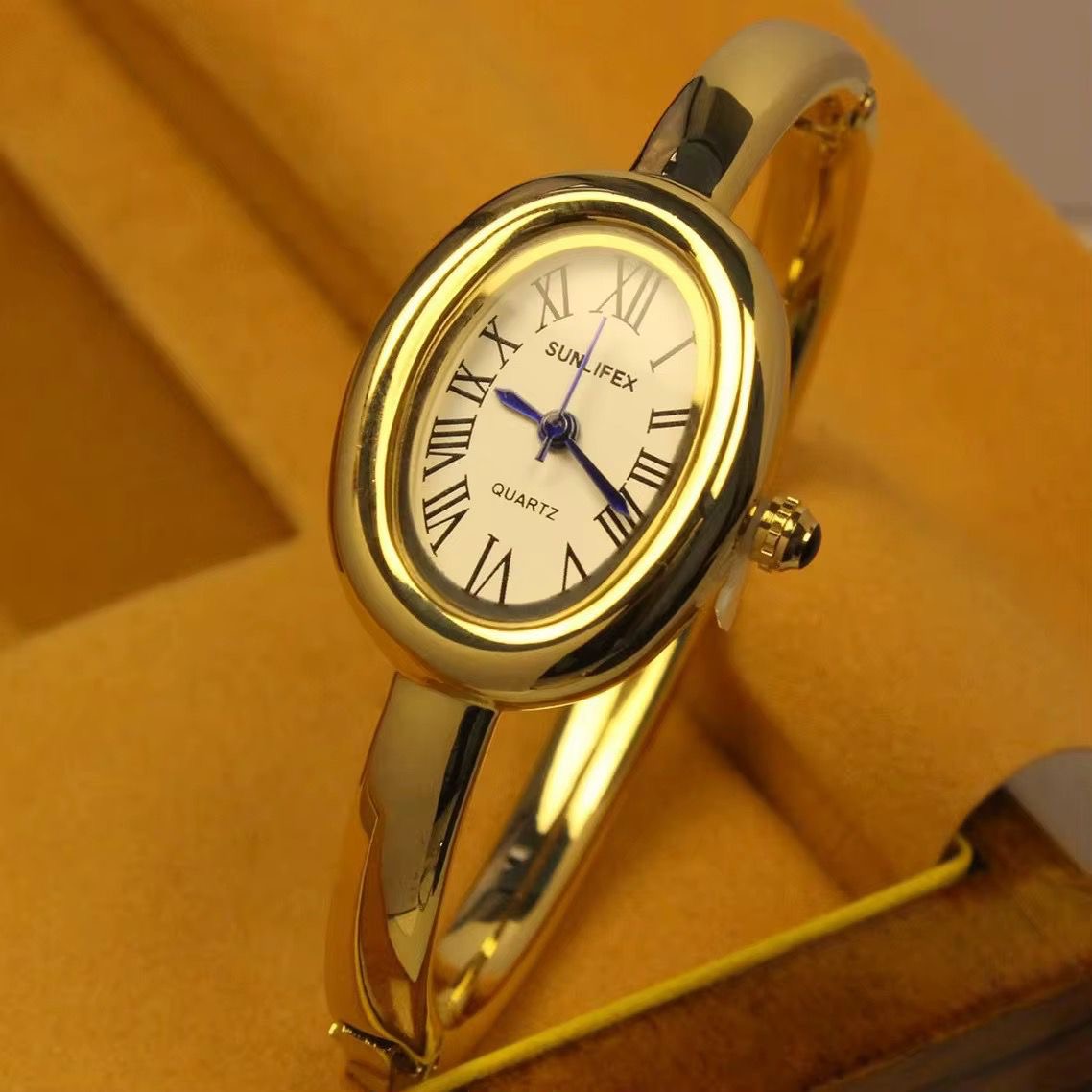 VW01 Cartier Inspired Stainless steel watch - 18k Gold PVD plated stainless steel - Anti tarnish