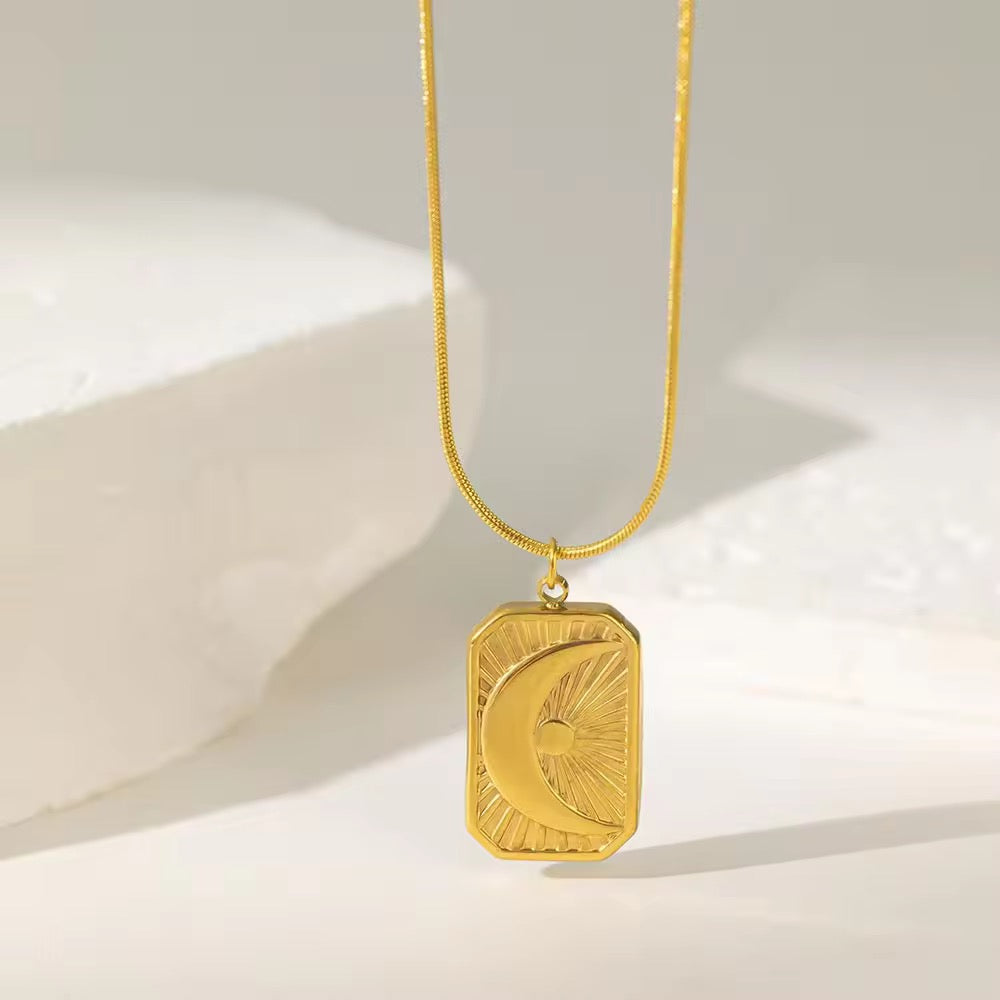 SS 139 Vintage moon & sun Necklace - 18k stainless steel - Anti tarnish - Wholesale
