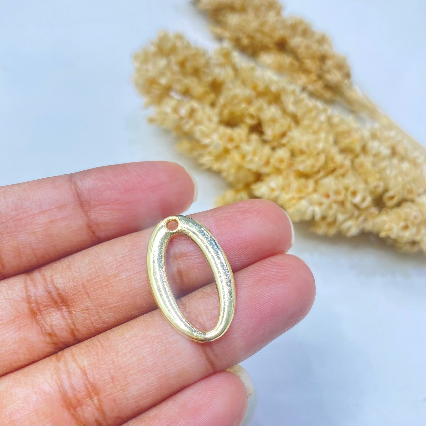 GP645 Gold plated bezel