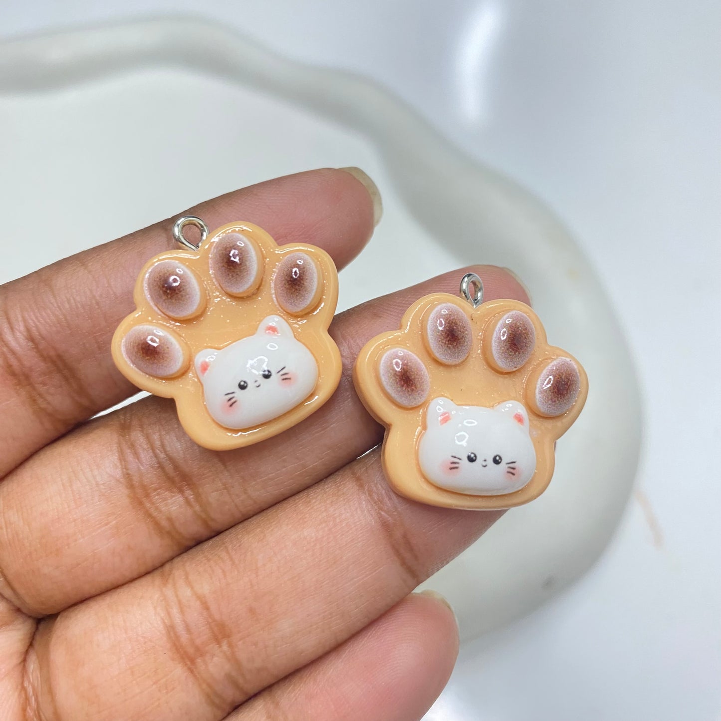 RC 2217 Brown Cat paw Resin charm with hook ( 1 pc )