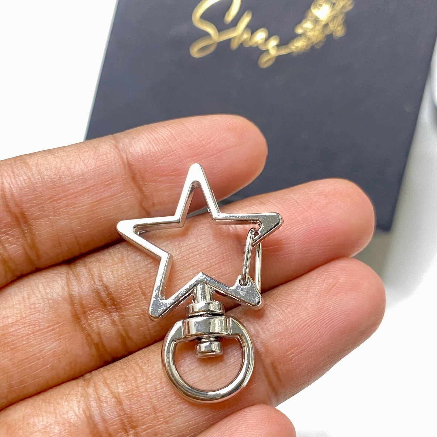 BBB 261 (b) Silver star keychain clasp (1 pc ) High quality