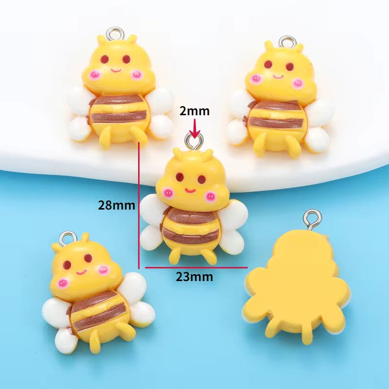 BRC 011 (C) Cute Bee resin charm with hook ( 1 pc )