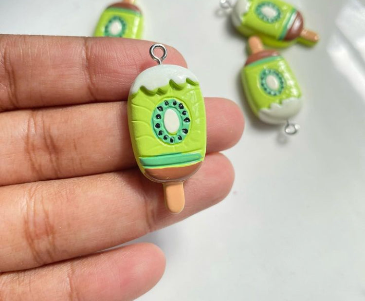 R832 fruit ice cream resin charm