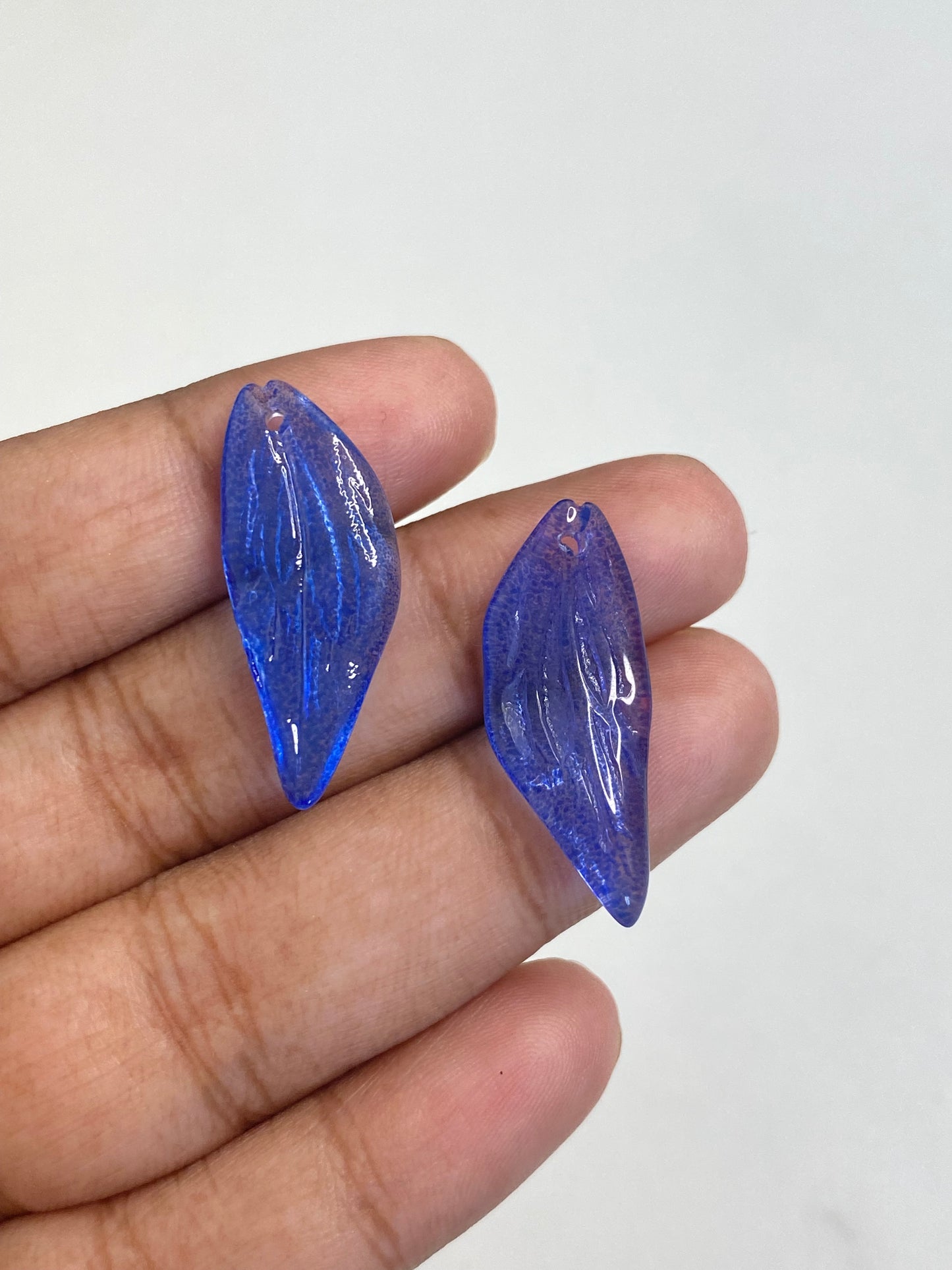 BBB 224 (c) Dark Blue Leaf Crystal glass bead ( 1 pc ) ( 5:26 mm )