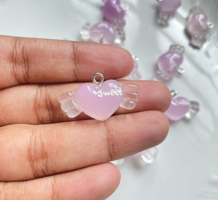 R865 puplre heart resin charm
