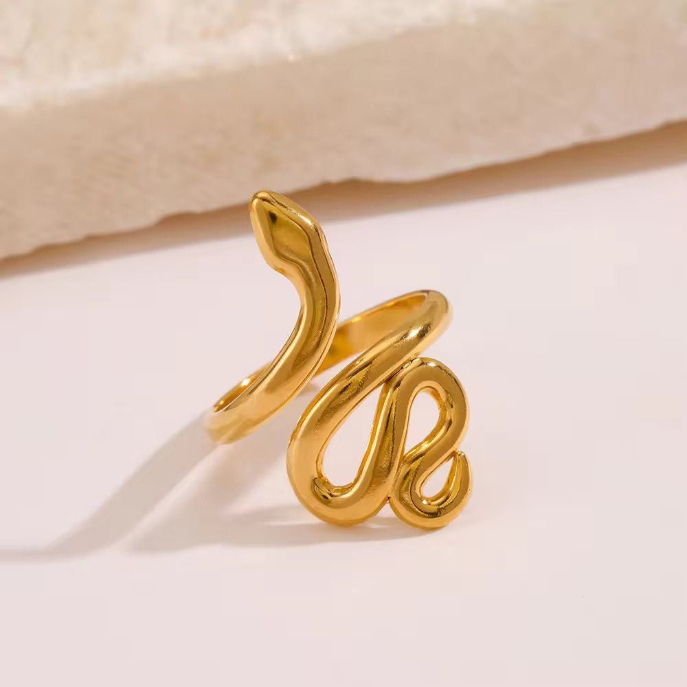 SJ 605 Snake ring adjustable - 18k Gold PVD plated stainless steel - Anti tarnish