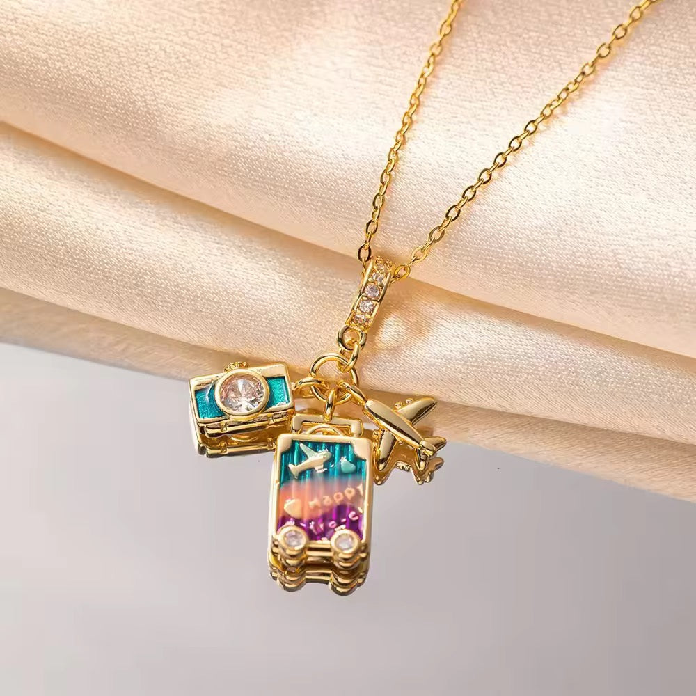 SS 225 Around the world travel necklace -18k gold plated stainless steel - Anti tarnish - Wholesale