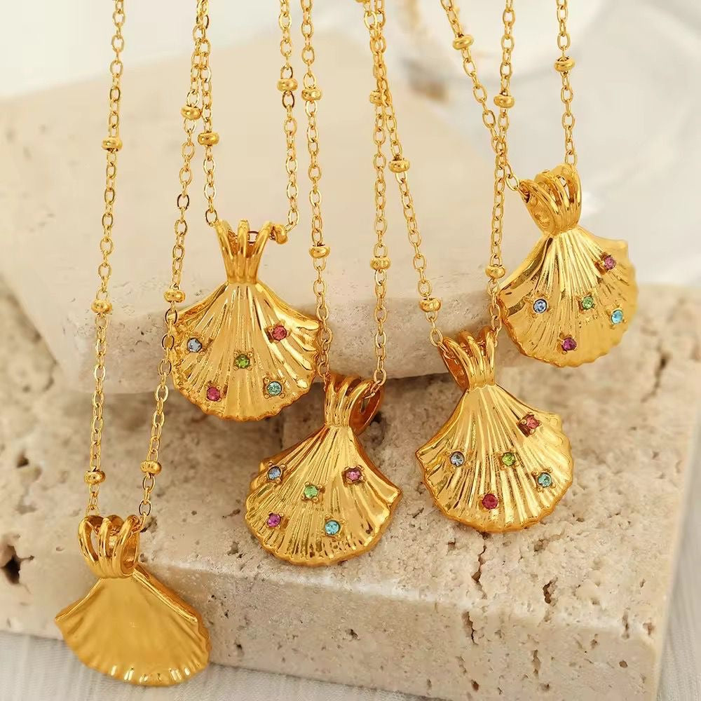 SJ 727 Colourful Zircon Scallop Necklace - 18k Gold PVD plated stainless steel - Anti tarnish