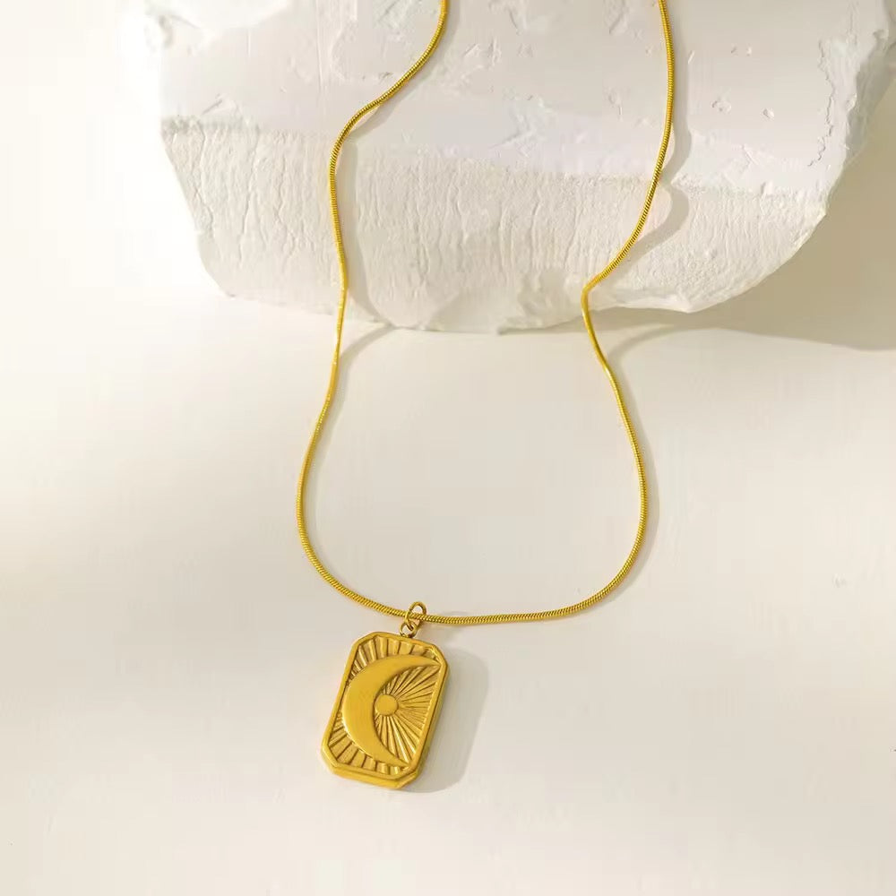 SS 139 Vintage moon & sun Necklace - 18k stainless steel - Anti tarnish - Wholesale