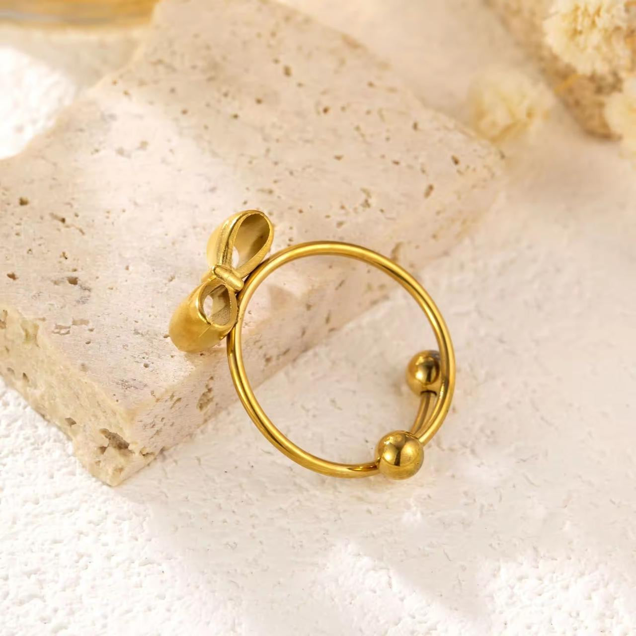 SJ 713 Bow Modern Ring Adjustable - 18k Gold PVD plated stainless steel - Anti tarnish