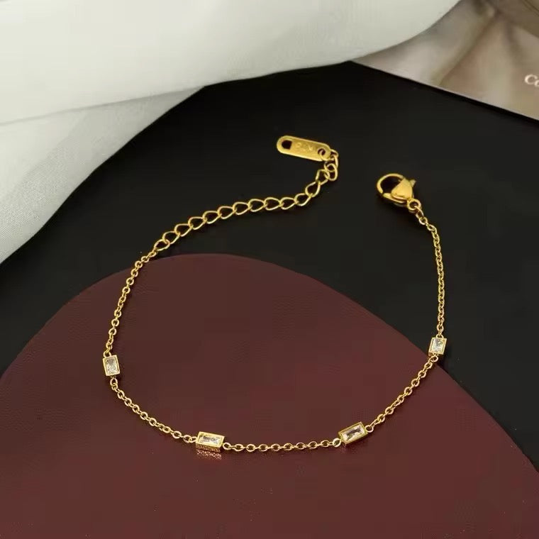 SS 188 Dainty zircon bracelet - 18k gold plated stainless steel - Anti tarnish - Wholesale