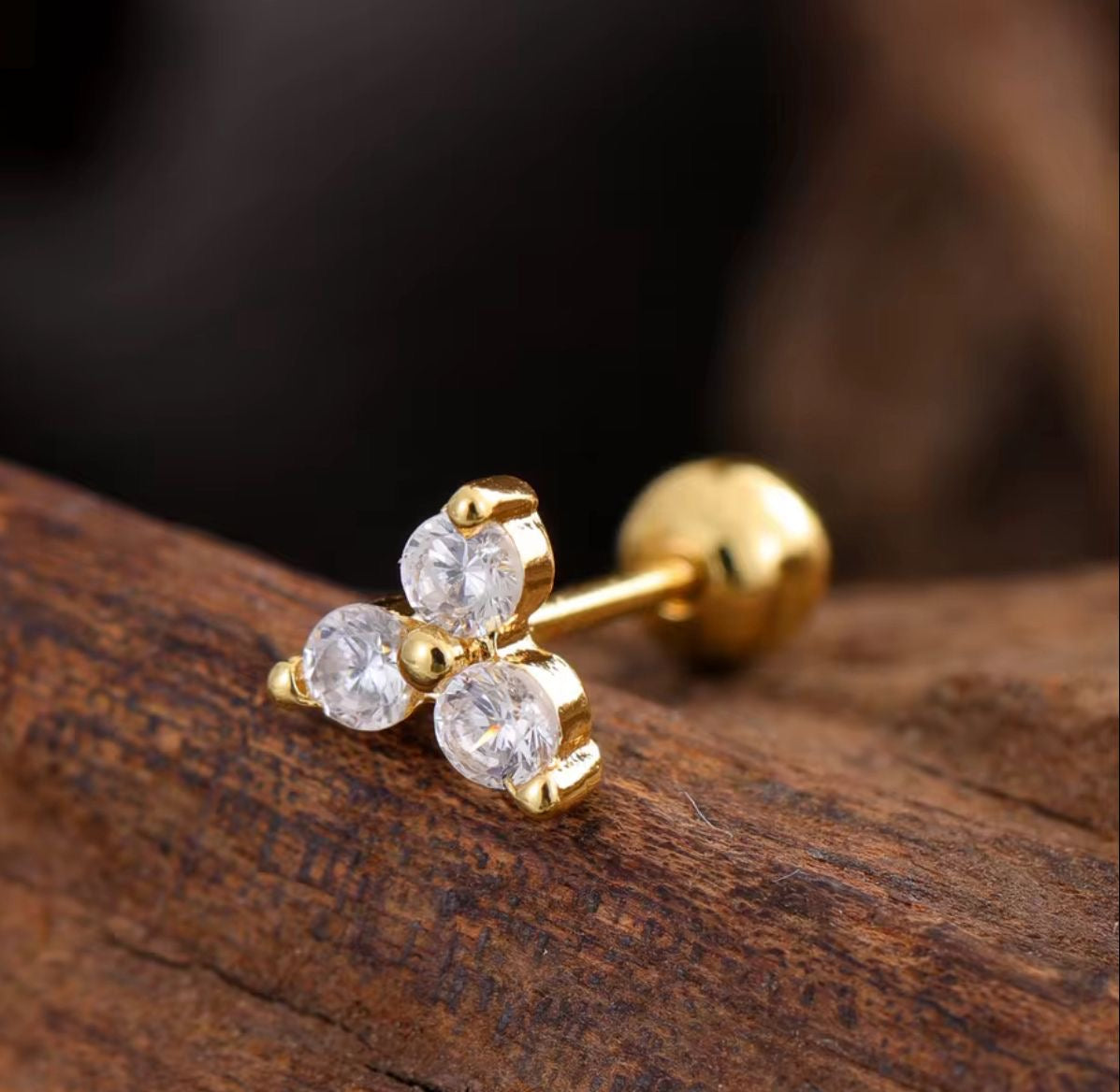 SJ 877 Zircon Cartilage 2nd Piercing Stud ( 1 pc ) - 18k Gold PVD plated stainless steel - Anti tarnish