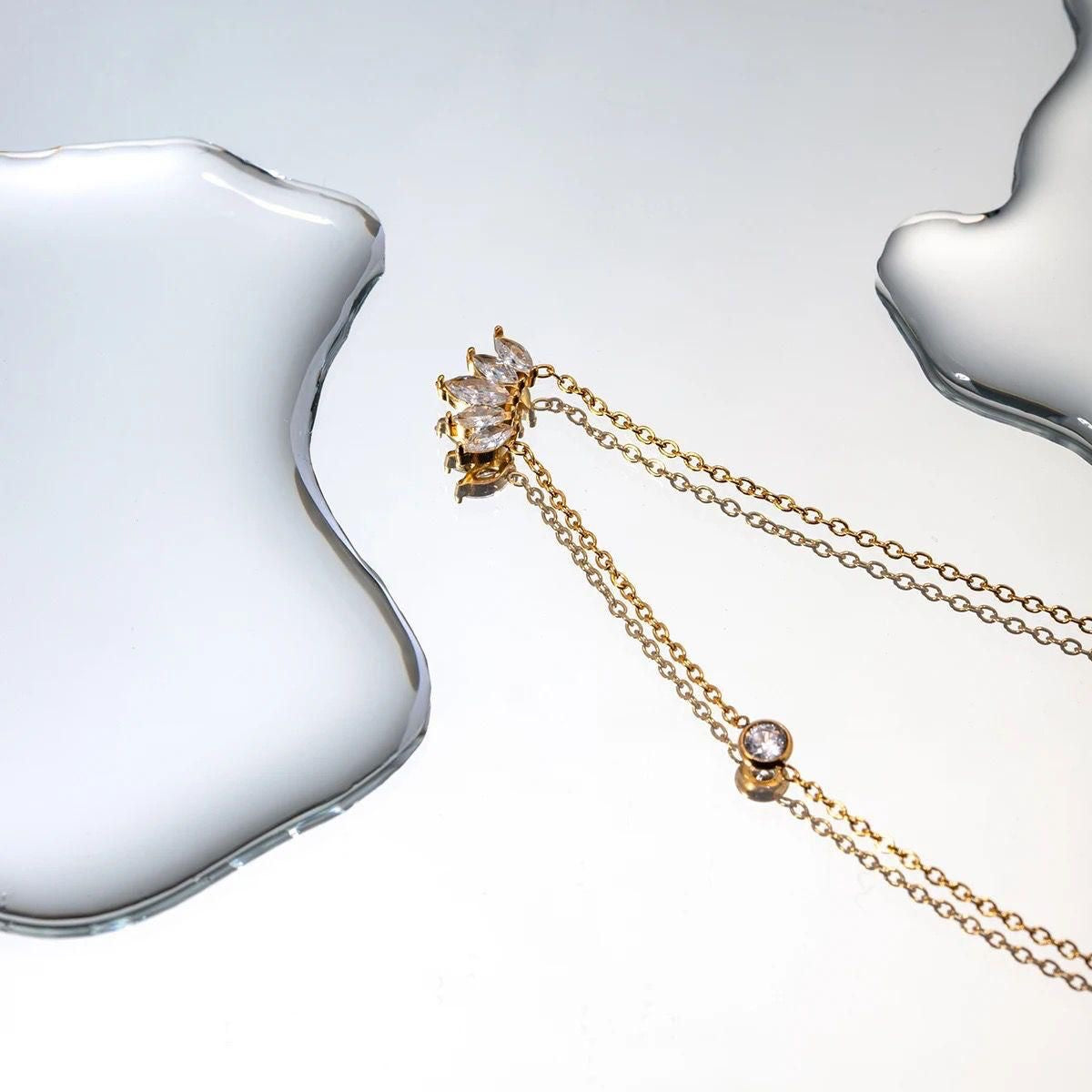 Ss 213 zircon dainty chain
-18k gold plated stainless steel - Anti tarnish - Wholesale