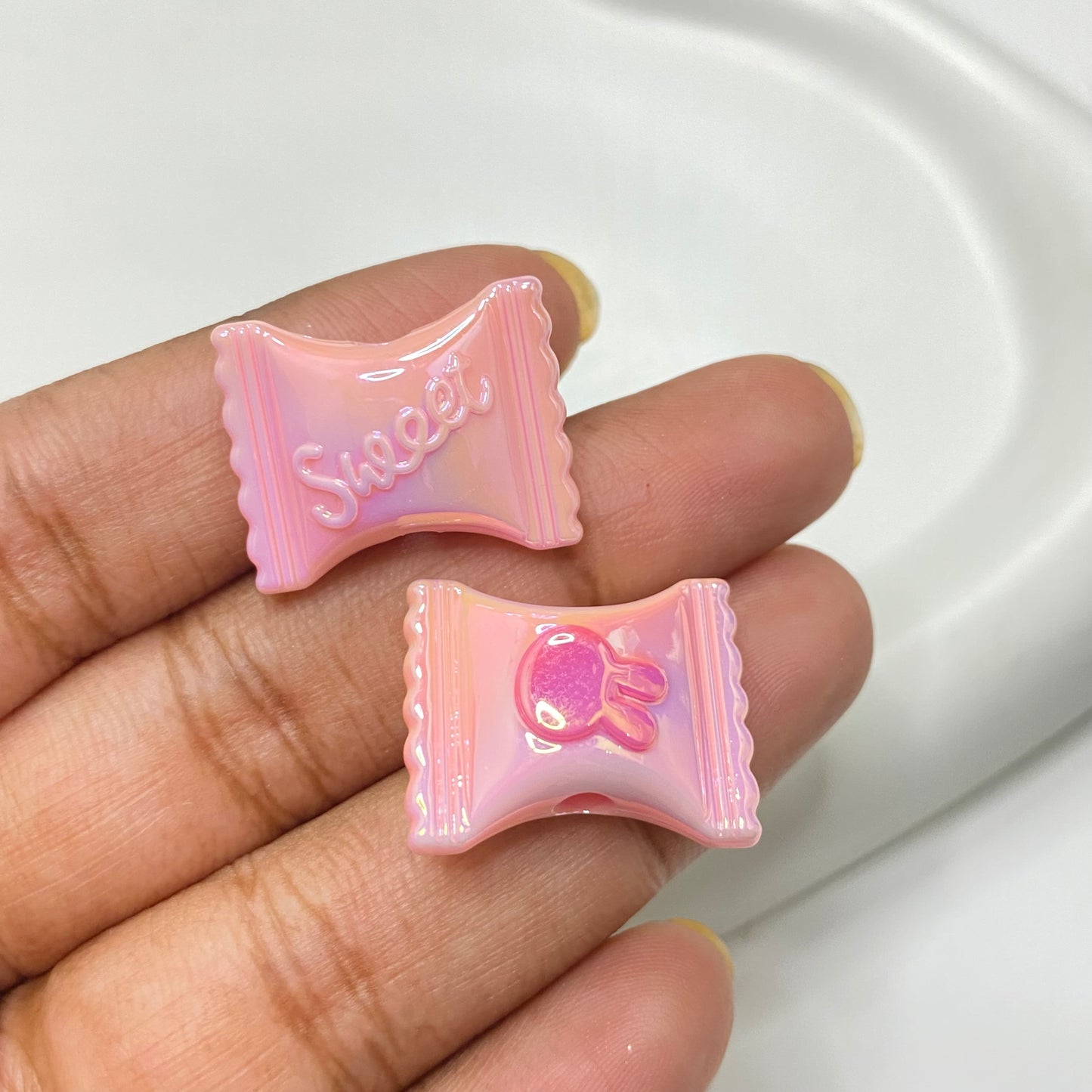 BBB 180 (D) pink candy iridescent Acrylic bead (1PC)