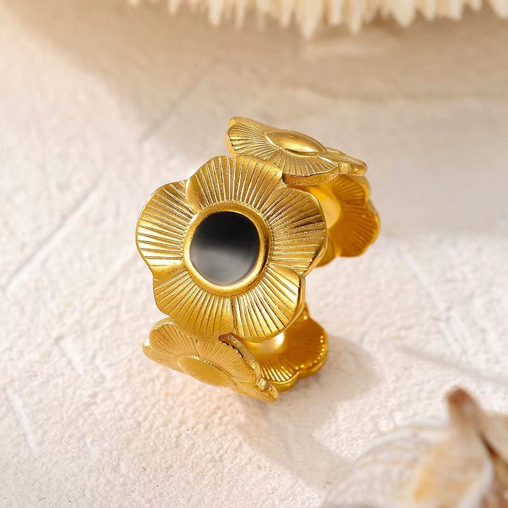 SJ 894 Black Floral Ring Adjustable - 18k Gold PVD plated stainless steel - Anti tarnish