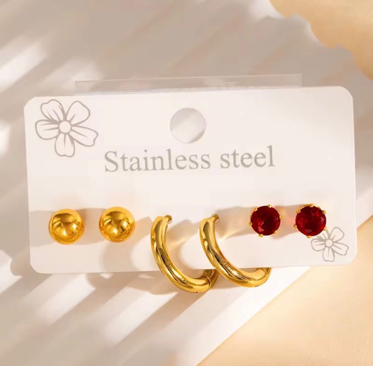 ESJ05D Red zircon stone & hoops stud set - 18k Gold PVD plated 316 stainless steel - Anti tarnish