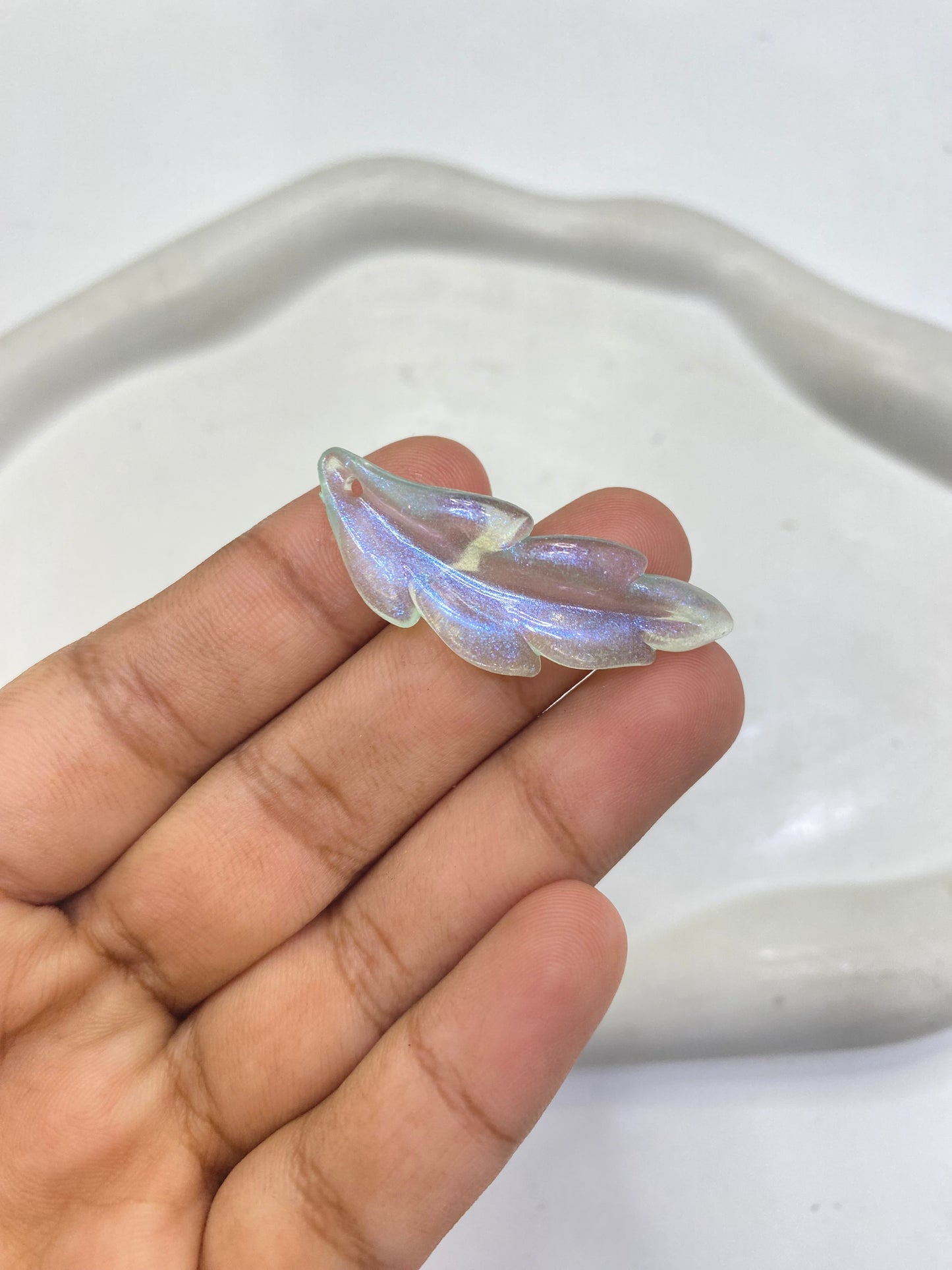 BBB 064 Long petal Transparent luminous Acrylic bead ( 1 pc )