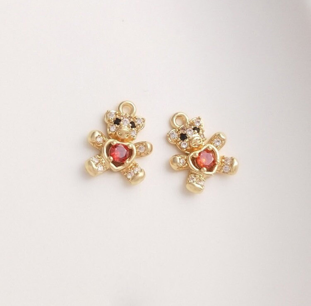 SS 885 Bear with heart zircon gold plated charm ( 1 pc ) Anti tarnish