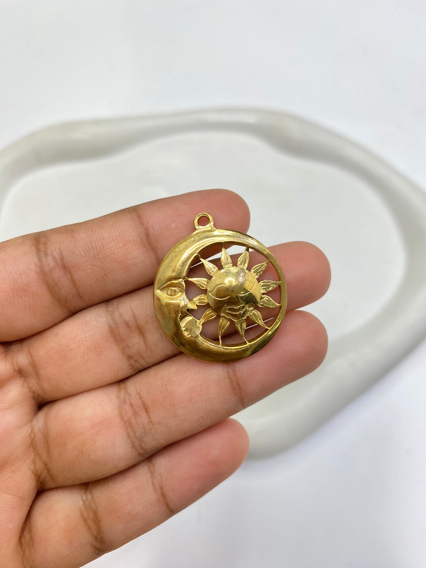 SS 2443 - Moon Sun charm 18k gold  plated Stainless steel ( 1 pc ) Anti tarnish