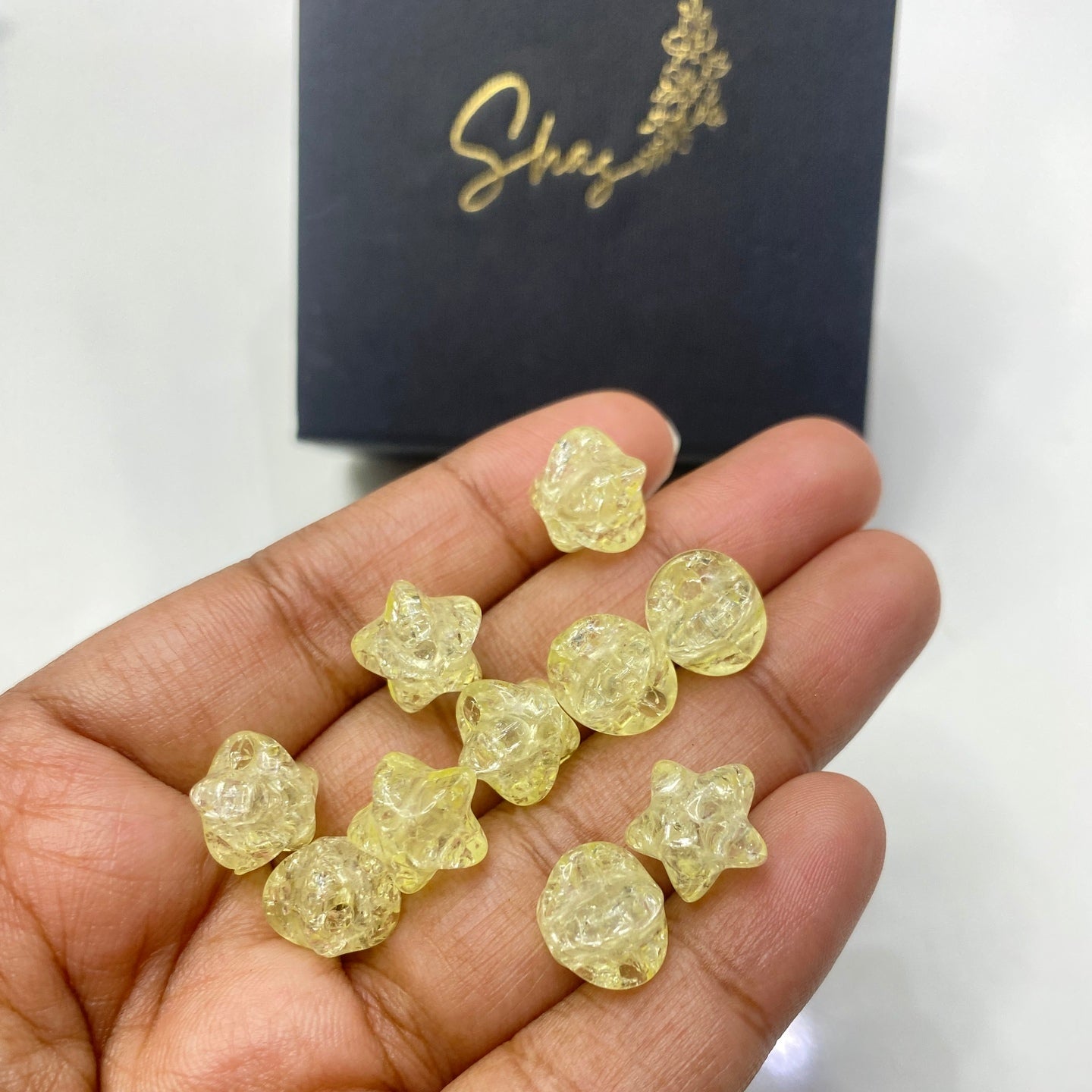 BBB 75 (f) yellow acrylic bead ( 1 pc )