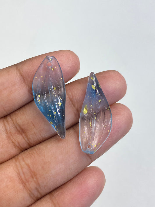 BBB 224 (b) Glittery Blue Leaf Crystal glass bead ( 1 pc ) ( 5:26 mm )