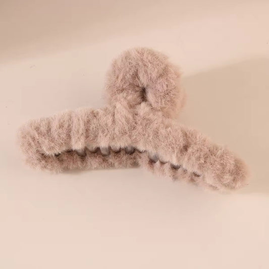 HA 01 (g) Brown Plush Fluffy Hair Claw ( 1 pc )